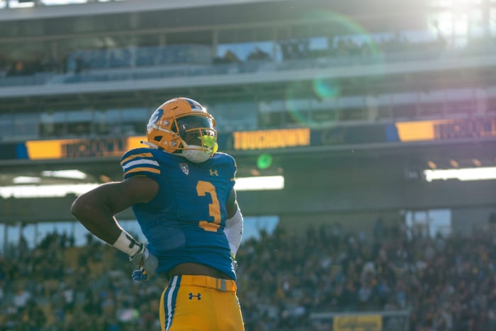 November 25, 2022; Berkeley, California, USA; California Golden Bears wide receiver Jeremiah Hunter (3) celebrates after scoring a touchdown against the UCLA Bruins during the second quarter at California Memorial Stadium. Mandatory Credit: Kyle Terada-USA TODAY Sports